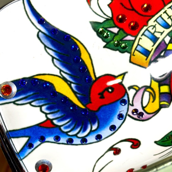 LITTLE EARTH USA PRISTINE Metal Purse Tattoo Art Swarovski Crystals Mini Bag - Picture 4 of 17